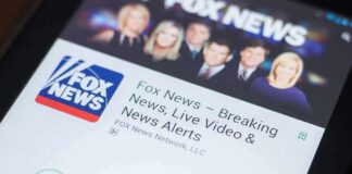 Smartphone screen showing a news app page with install button